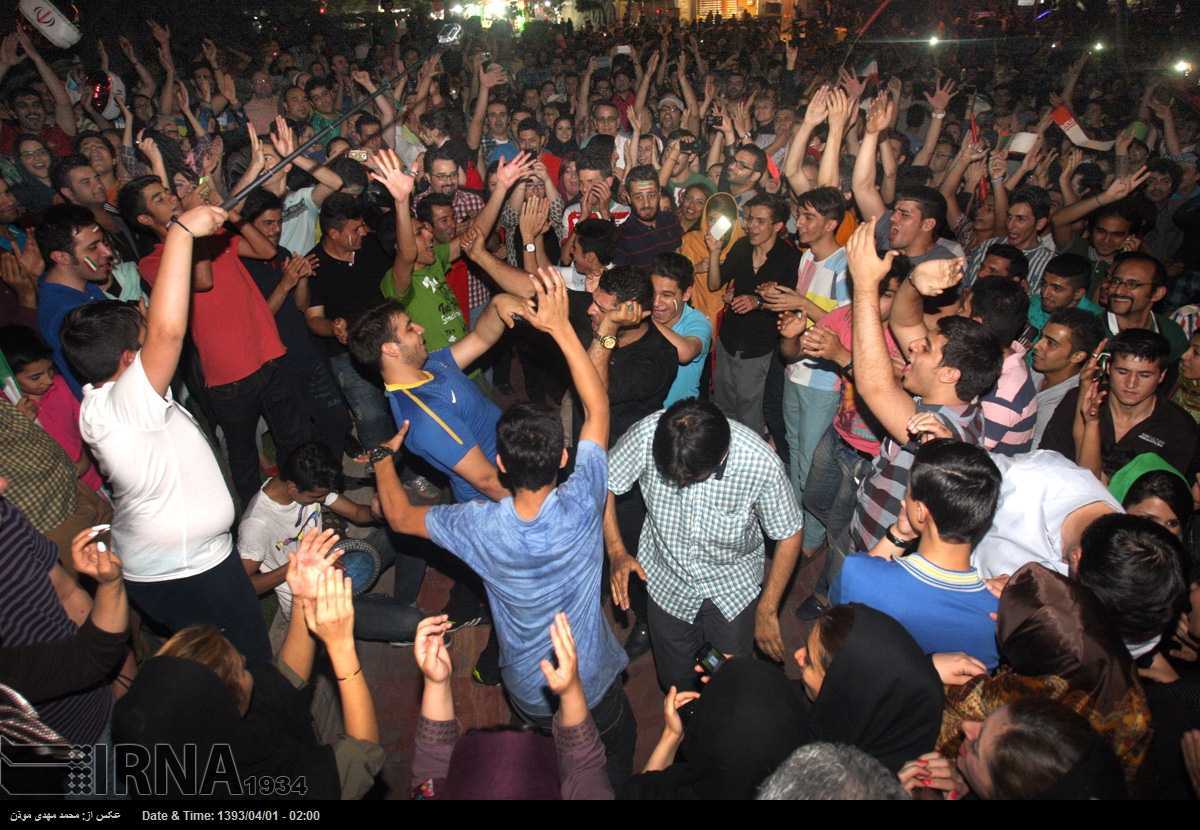 جشن و پایکوبی ۲۲ آمریکایی در شمال تهران!