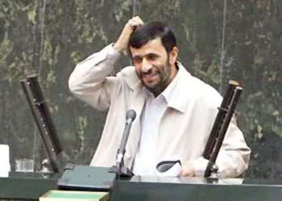 ترانه خوانی احمدی نژاد و رفقا!