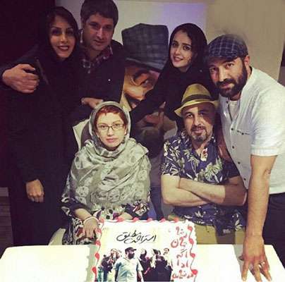 جشن تولد رضا عطاران 47 ساله کنار همسر محترم