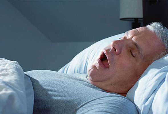 6 عمل ناخواسته در حین خواب