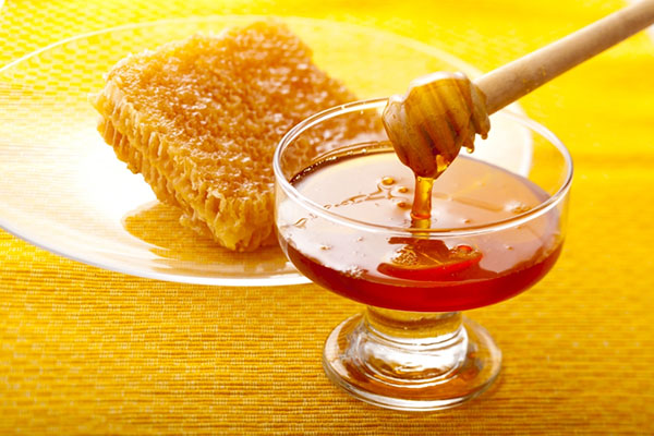 راه تشخيص عسل طبیعی از عسل تقلبی
