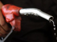 رکورد واردات بنزین ایران شکست