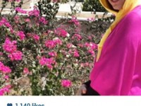 مریم وطن پور، مجری برنامه های کودک صدا و سیما در کنار گل های زیبا