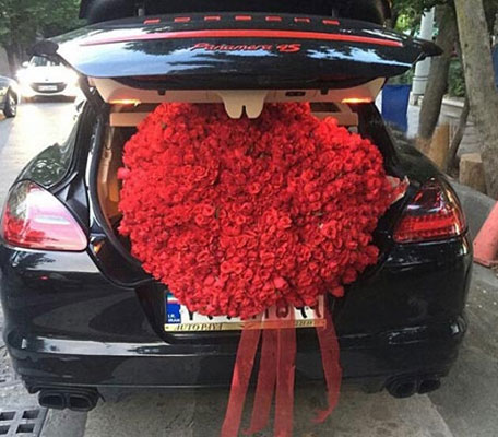 ماشین عروس ابتکاری با پورشه در تهران/عکس