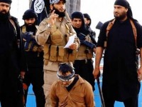 داعش گردن یک جوان موصلی دیگر را زد +عکس