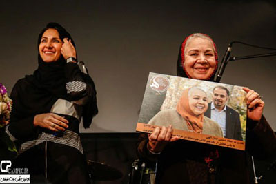 تقدیر از شمسی فضل اللهی عزیز در جشنواره فیلم و عکس مادر