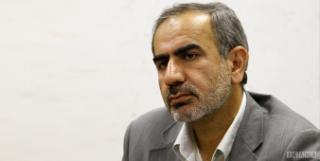 قوه قضاییه به شکایت های دو دولت روحانی و احمدی نژاد از یکدیگر رسیدگی جدی کند