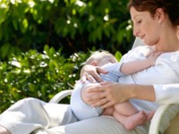 علت بروز سکسکه در نوزادان پس از شیر خوردن