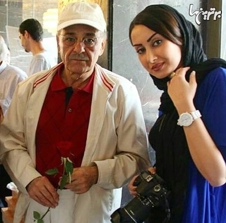 رضا بابکِ عزیز در کنار یکی از هواداران