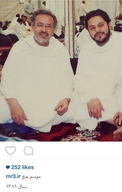 عکسی قدیمی که محمدرضا حسینیان و کاظم احمدزاده را در سفر حج نشان می‌دهد