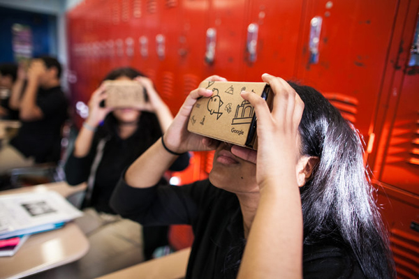 گوگل با فناوری سه‌بعدی دانش‌آموزان را به گردش علمی می‌برد