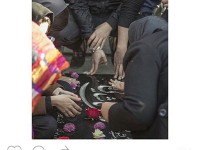 آرمین زارعی در مراسم سالگرد مرتضی پاشایی شرکت کرد و خود را به قطعه هنرمندان بهشت زهرا رساند