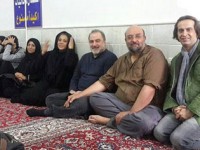 رامسین کبریتی، فرهاد قائمیان، نسرین مقانلو و سایر عزیزان در مسجد جمکران