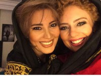 سلفی یکتا ناصر و خواهرش نیکتا، با پیام نه چندان اخلاقیِ «در مصرف روسری صرفه جویی کنید!»