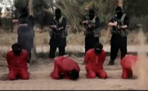 فیلم: اعدام 4 عراقی توسط داعش (18+)