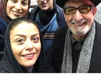 فرهاد آئیش، رامین ناصر نصیر و شبنم فرشاد جو با حضور در فرودگاه امام خمینی، فلامک جنیدی را راهی خارج کردند