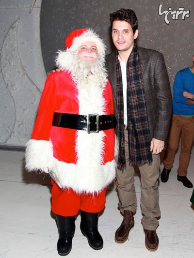 جان مایر در کنار بابانوئل +عکس