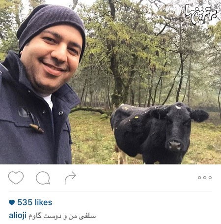 سلفی از علی اوجی، بازیگر و دوبلور کشورمان در کنار دوستِ گاوش