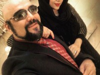 سلفی امیر کاوه آهنین جان بازیگر سینما، تئاتر و تلویزیون در کنار همسر محترم به مناسبت سالگرد ازدواجشان