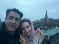 فلورا سام و همسر هنرمندش مجید اوجی هم در حال گشت و گذار در خارج هستند
