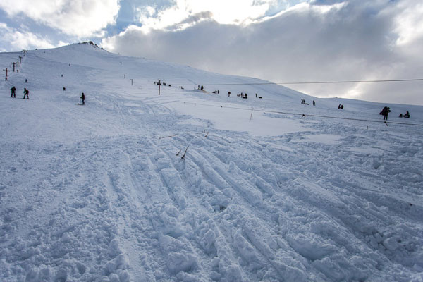 تصاویر زیبا از پیست اسکی شازند در استان مرکزی