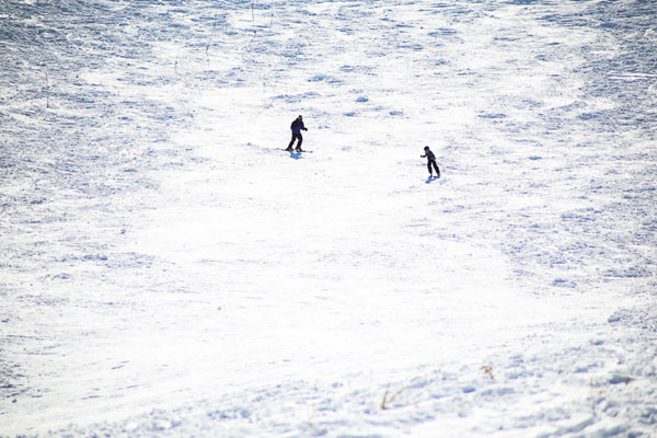 تصاویر زیبا از پیست اسکی شازند در استان مرکزی