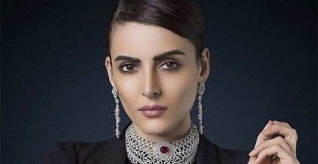 شهرت بازیگر 27 ساله ایرانی در هند +عکس