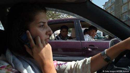 علاقه زنان افغانستان به یادگیری رانندگی