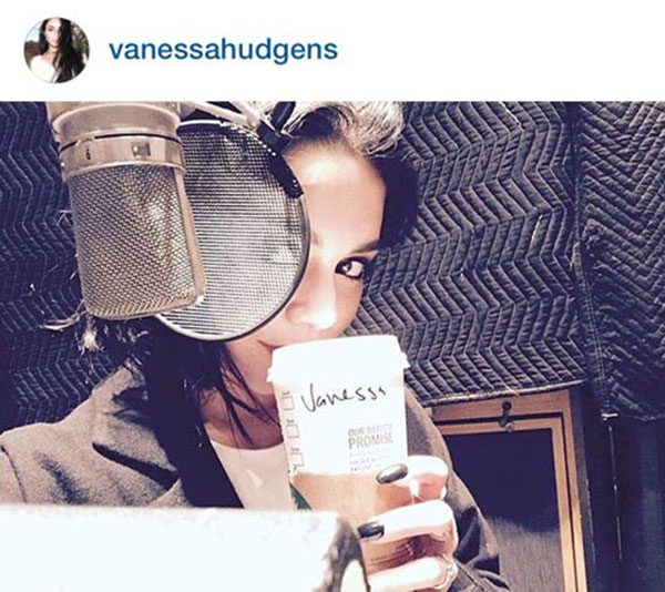 «ونسا هاجنز» از طرفداران پر و پا قرص قهوه است که به قول خودش تمام خواسته اش تنها یک فنجان قهوه است