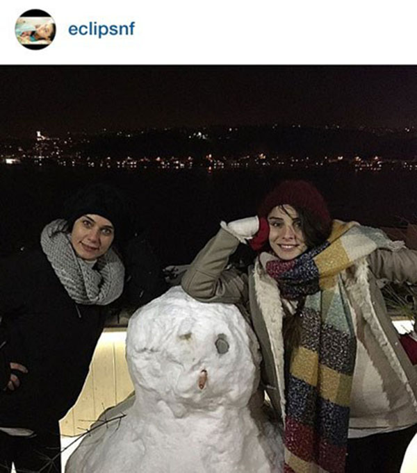 اثر هنری «نور فتاح اوغلو» و دوستش در یک شب برفی در استانبول