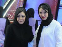 حدیث میرامینی و ساره بیات، دو خانمِ خوشتیپِ سینما، در روز هفتم جشنواره فیلم فجر در برج میلاد
