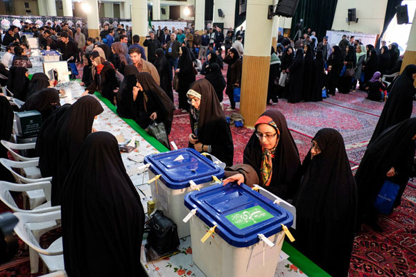 شیرین عبادی: انتخابات ایران آزاد نیست
