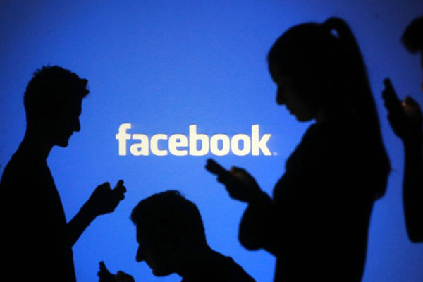 امکان «استریم زنده فیسبوک» در برنامه ویندوز ۱۰ دیده شد