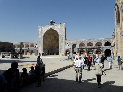 مسجد جامع اصفهان مملو از گردشگر خارجی (+عکس)