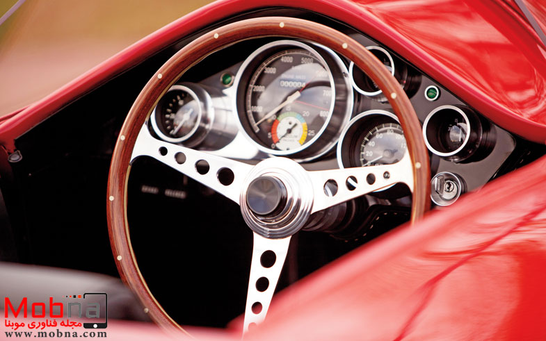 ۱۹۶۰-plymouth-xnr-concept-car-steering-wheel
