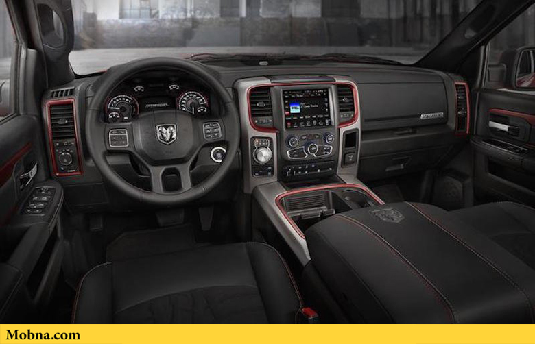 ۸-it-comes-with-an-84-inch-touchscreen-that-lets-you-toggle-between-the-rear-back-up-camera-and-cargo-camera