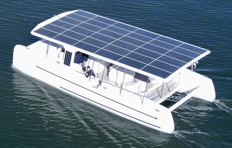 قایق هوشمند فقط مبتنی بر انرژی خورشیدی (+عکس)