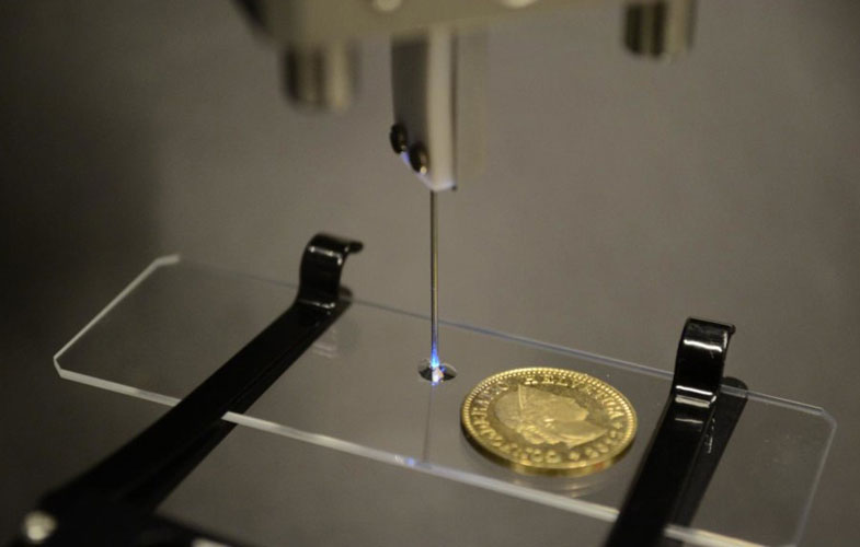 چاپ ۳بعدی میکروساختارها با کمک فیبرهای نوری فوق باریک