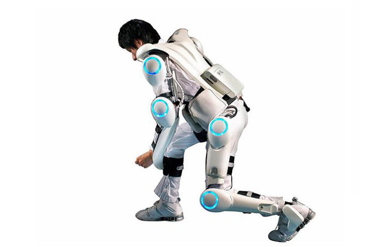 یک ربات "اسکلت خارجی" ژاپنی از FDA مجوز فروش گرفت (+فیلم)