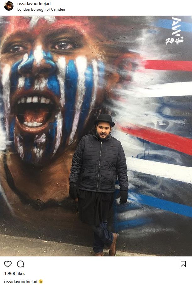 پوشش و ظاهر جالب رضا داوودنژاد در خیابانهای لندن (عکس)