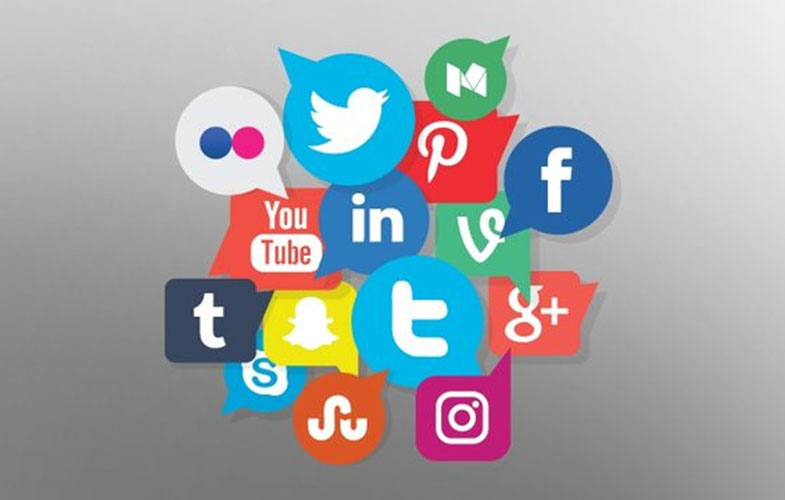شبکه‌های اجتماعی «اعتیاد به خود» را افزایش می‌دهند