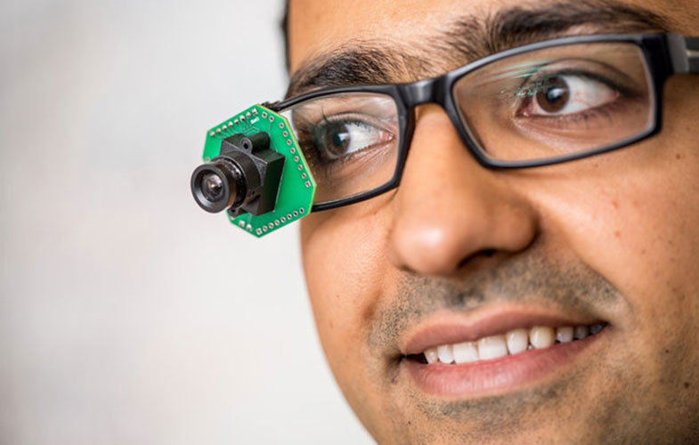 عینک هوشمندی که پخش ویدئو را بدون مصرف زیاد باتری انجام می‌دهد