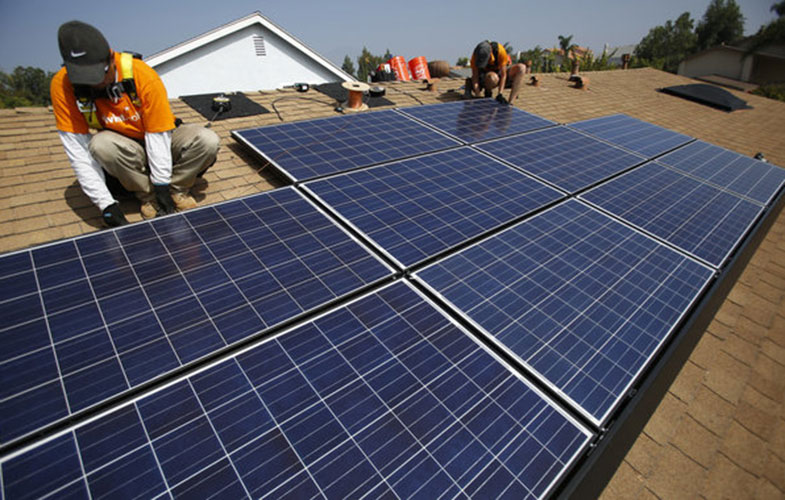 خانه‌های نوساز کالیفرنیا به صفحه‌های خورشیدی مجهز می‌شوند