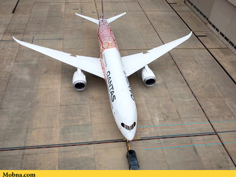 رکورد تاریخی شاسی‌بلند تِسلا برای کشیدن هواپیمای بوئینگ (+عکس و فیلم)