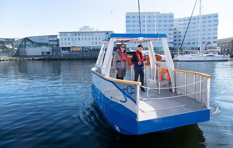 قایق برقی خودکار عبور از رودخانه ها را ساده می کند (+فیلم و عکس)