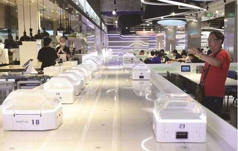 گسترش رستوران‌های رباتیک «علی‌بابا» در چین (عکس)