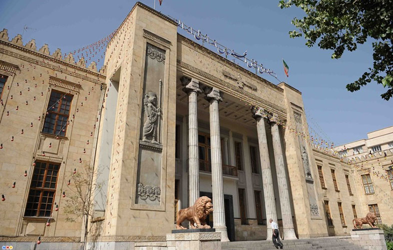 خط پایان نمایشگاه «ارجان و جوبجی، جلوه‌هایی از هنر زرگری عیلام» در موزه بانک ملی