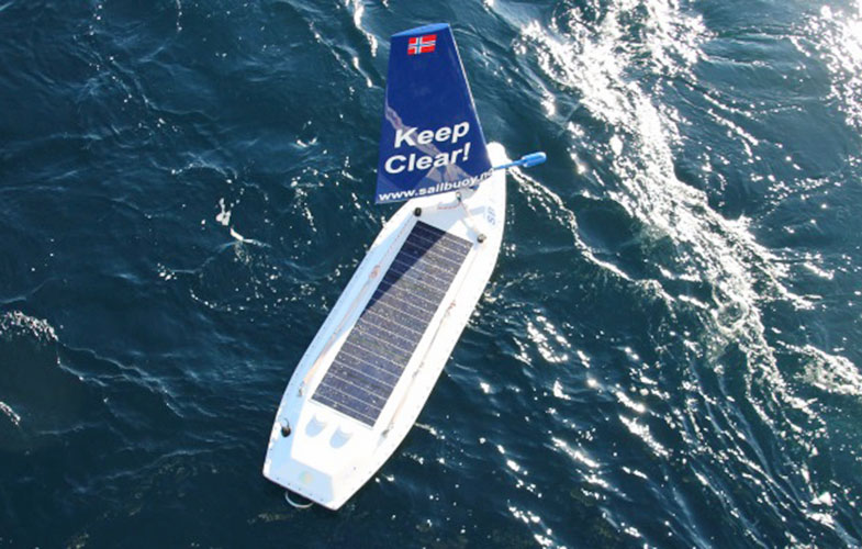 عبور قایق خورشیدی بی سرنشین از اقیانوس اطلس (+تصاویر)