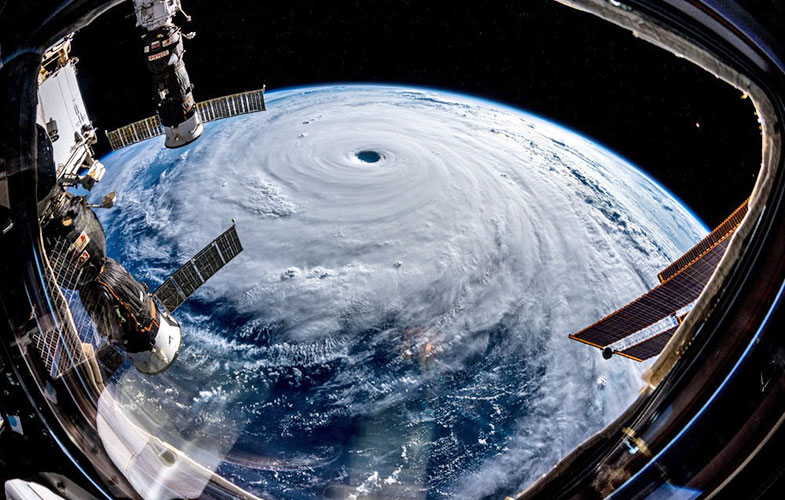 تصاویر فضایی شگفت‌انگیزی از طوفان «ترامی» (+عکس)