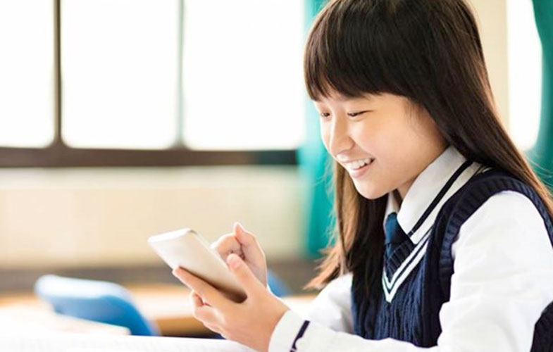 اعتیاد ۹۳۰ هزار نوجوان ژاپنی به اینترنت